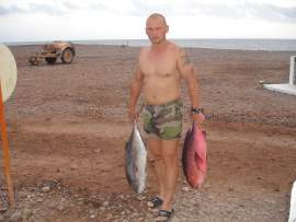 2006 Djibouti, Arta Plage, halak az esti grillezéshez