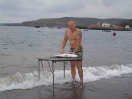 2006 Djibouti, Arta Plage, halak az esti grillezéshez
